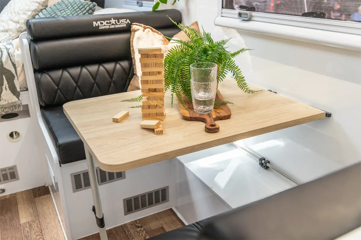 XT17HRT Family OGE - Interior - CR6_7968